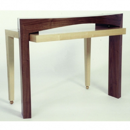 Petit bureau plaqu en Bouleau avec tiroirs en medium 