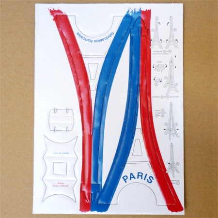 cartes Tour Eiffel miniature en carton  plat 