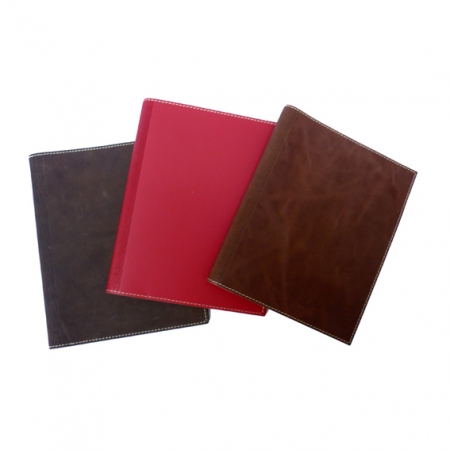 Confrenciers en cuir recycl Conference pad made of recycled leather 